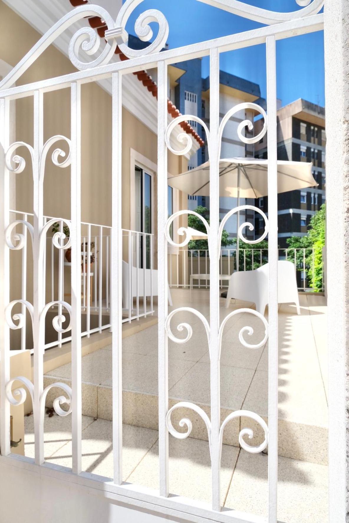 Vila Julieta Guesthouse コインブラ エクステリア 写真