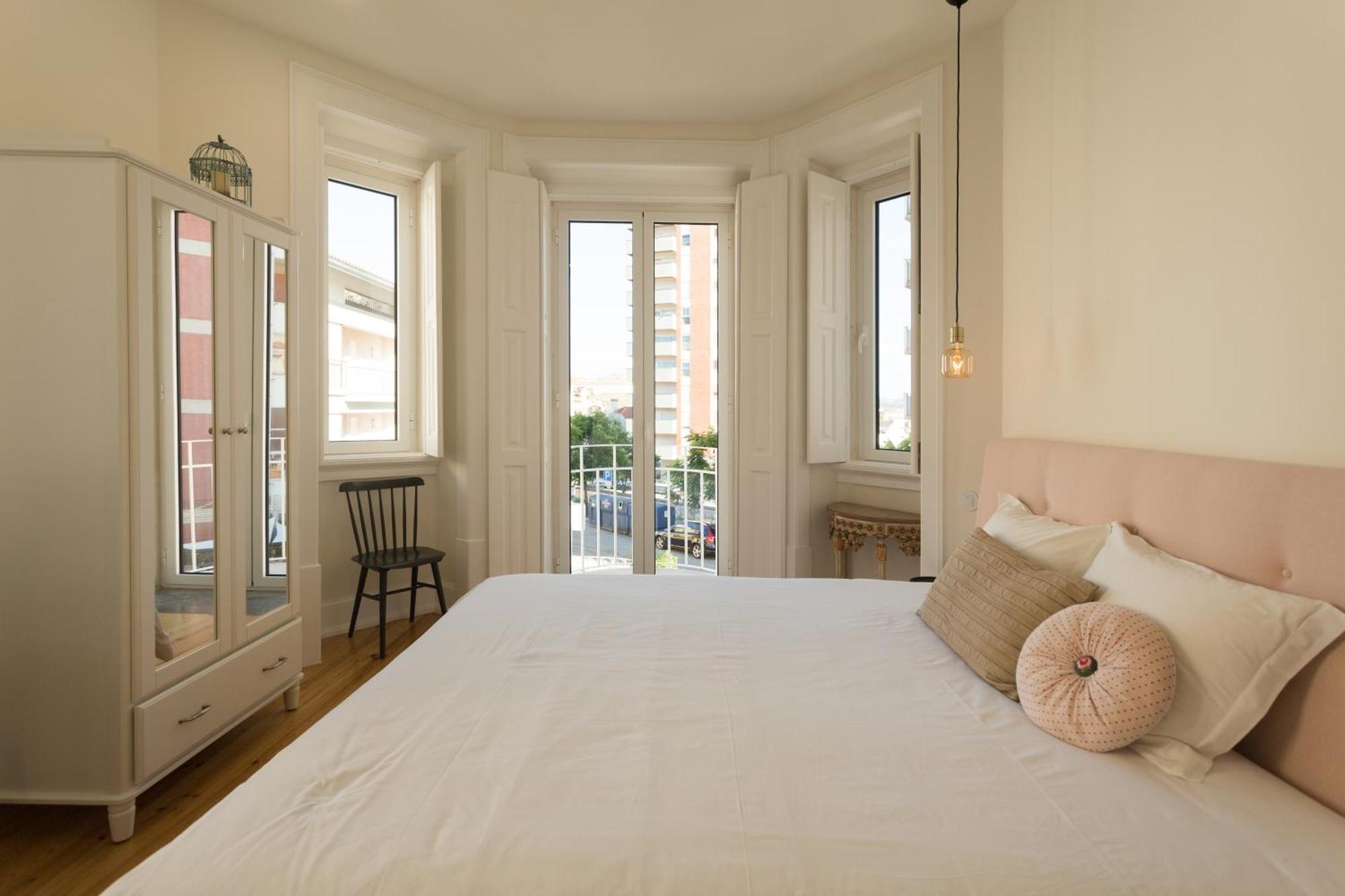 Vila Julieta Guesthouse コインブラ エクステリア 写真